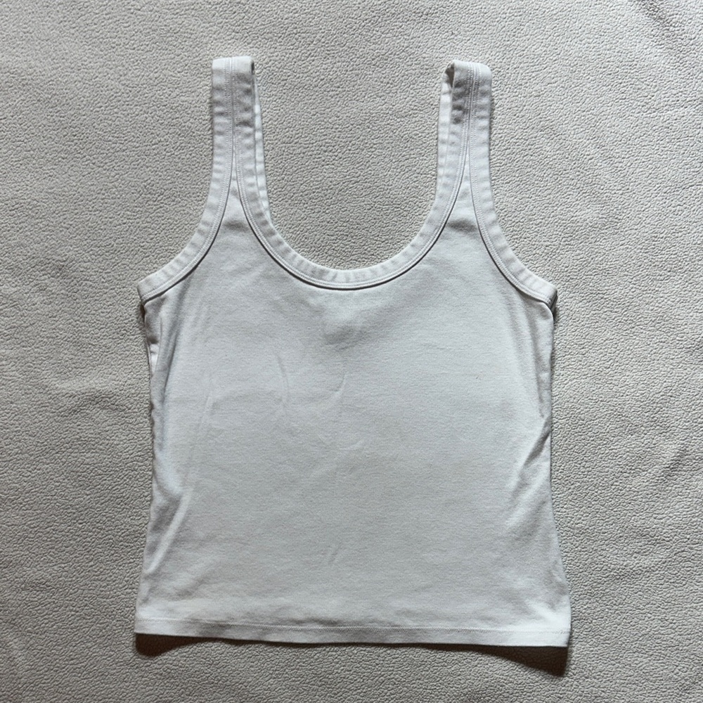 Abercrombie Vintage Style Rib Tuckable Scoop neck White Tank Top